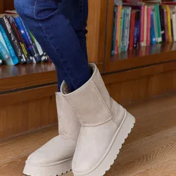 CAI Women Mid-Top Winter Boots-33