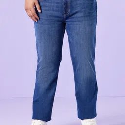 Big Hello - The Plus Life Men Plus Size Straight Fit Low Distress Light Fade Jeans-picture-11