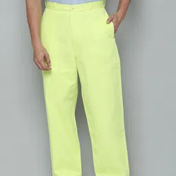 Levis Men Loose Fit Trousers-picture-13