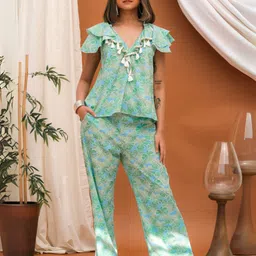 Svamsa Printed V Neck Top With Trousers Co-Ords Set-picture-11