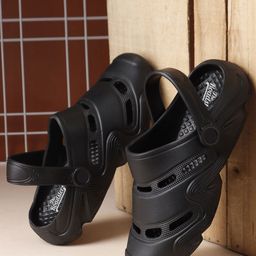 The Roadster Lifestyle Co Men Comfortable Casual Clogs-picture-49