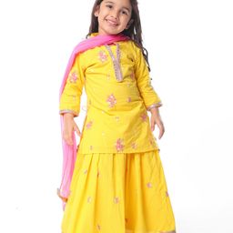 Babyhug Woven Three Fourth Sleeves Chanderi Embroidered Long Choli With Lehenga And Dupatta Set With Floral Embroidery - Yellow-image-65