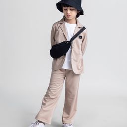 Taffykids Full Sleeves Smiley Patch Detailed Blazer With Attach Tee & Pant With Waist Bag Set - Beige & White-image-54