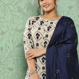 Yufta Plus Size Ethnic Motifs Printed Pure Cotton Kurta with Palazzos & With Dupatta image 5