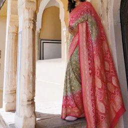 Geroo Jaipur Pink Green Pure Georgette Hand Woven Gharchola Bandhani Saree-picture-29