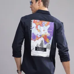 THREE DAYS Men Comfort Fit Graphic Printed Spread Collar Cotton Casual Shirt-image-70
