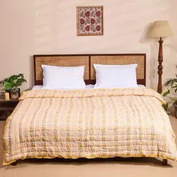 Fabindia Aasyra Yellow Cotton Printed Double Quilt-image-92
