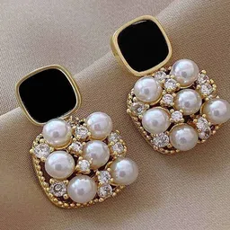 AGARWALPRODUCT Gold-Plated Stones Studded And Pearls Beaded Square Drop Earrings-picture-1