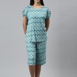 Enamor Green Printed T-Shirt Capris Set-image-1