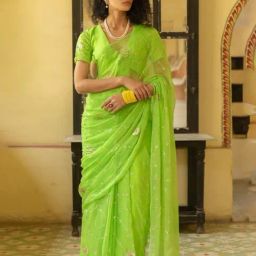 Geroo Jaipur Green Hand Embroidered Aari Work Chiffon Saree-picture-32