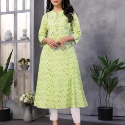 Rangita Green Rayon Embroidered 3/4th sleeve Kurta-image-97