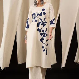 Anouk Floral Patchwork Round Neck A-Line Kurta With Palazzos-picture-26