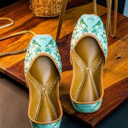 NR by Nidhi Rathi Women's Sea Green Ethnic Juttis-image-33