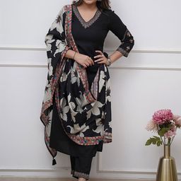 Divyadham Textiles Women Paisley Embroidered Thread Work Kurta with Trousers & Dupatta-36