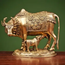 Ekaa Handicrafts Brass Cow and Calf Idol Figurine Home Decor Kamdhenu Showpiece-picture-5