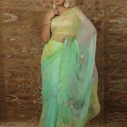 Geroo Jaipur Green Shaded Handcrafted Gota Patti Chiffon Saree-picture-38