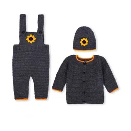 Muskan Green Self Design Pure Wool Clothing Set-image-40