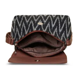 ZOUK Black Printed Medium Cross Body Bag image 4