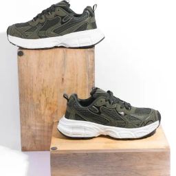 The White Pole Men's Green Casual Sneakers-image-13