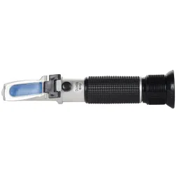 MCP Metal and Polypropylene Refractometer (Black) image 3