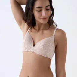 Wunderlove by Westside Beige Petal Lace Detailed Padded Bra-picture-44