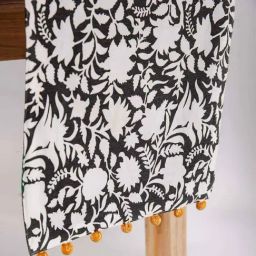 freedom tree Flora Cotton Duck Charcoal Print & Pattern Table Runners image 4