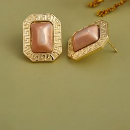 GC Jewelery Gold-Plated Artificial Stones & Beaded Geometric Studs image 2