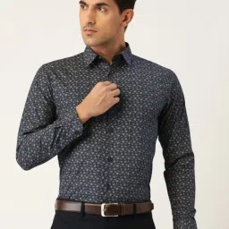 Sojanya Navy Cotton Regular Fit Printed Shirt-image-82