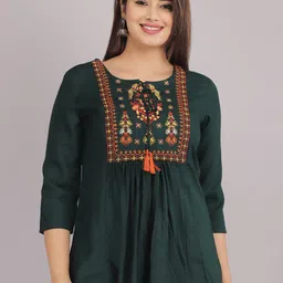 AVAYAYAT Embroidered Keyhole Neck Top-image-62