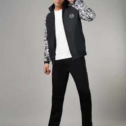 SF JEANS by Pantaloons Men Crop Open Front Jacket with Patchwork image 5