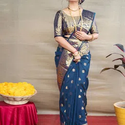 KALINI Floral Zari Silk Blend Banarasi Saree-image-30