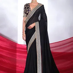 TANNAH Sequinned Embellished Border Saree-13