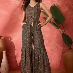 Sangria Printed V-Neck Basic Jumpsuit-picture-44