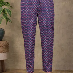 Aramya Floral Printed Straight-Fit Soft Cotton Mid-Rise Trousers-picture-14
