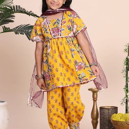 Cutiekins Girls Floral Printed Square Neck Gotta Patti A-Line Kurta With Palazzo & Dupatta-picture-48