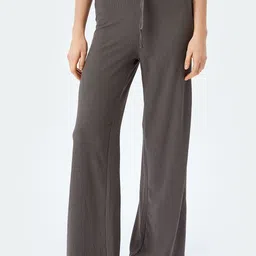 Koton Women Solid Parallel Trousers-image-64