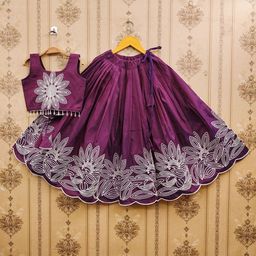 Helene Girls Embroidered Thread Work Ready to Wear Lehenga &-picture-2