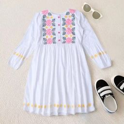 Bella Moda Girls White Cotton Three Fourth Sleeves Floral Embroidered Knee Lenght Dress-picture-38