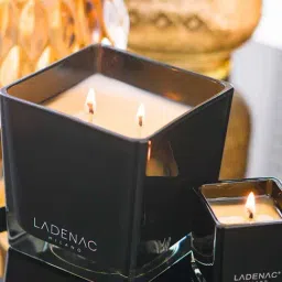 Home4U Ladenac Minimal Isles Eoliennes Black Square Wax Large Jar Candle-image-12