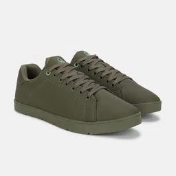 United Colors of Benetton Men PU Sneakers-image-76