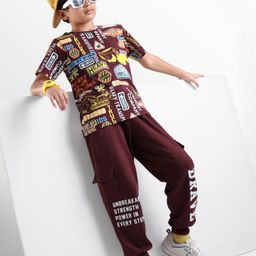 OLLINGTON ST. Sinker Knit With Heavy Transport Text Print Half Sleeves T-Shirt & Cargo Joggers -Maroon-image-91