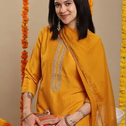 GoSriKi Sequinned Kurta with Trouser & Dupatta image 4