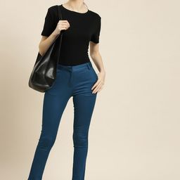 ether Women Teal Blue Solid Regular Fit Cropped Trousers-image-60