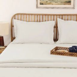 House This White Cotton 300 TC King Bedsheet with 2 Pillow Covers-image-15
