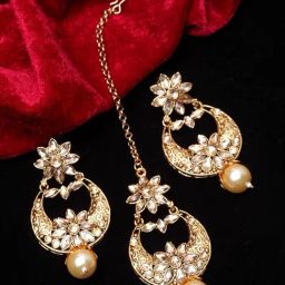 Panash Gold Plated Kundan Studded Maang Tikka & Earrings Set-32