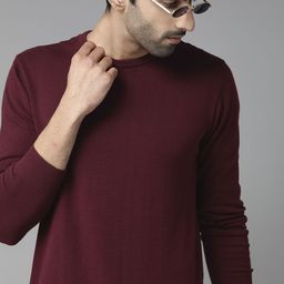 Roadster Men Burgundy Solid Pullover Sweater-image-39