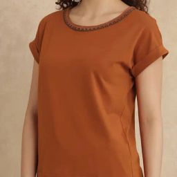RAREISM Rust Cotton Blend Solid Short Sleeves T-Shirt-image-17