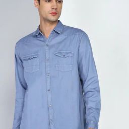 Kuons Avenue Powder Blue Slim Fit Solid Casual Shirt-image-55