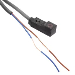 Omron Inductive Proximity Sensor, Sensing Distance 2.5 mm, E2S-W21 5M-11