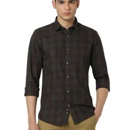 Peter England Brown Cotton Slim fit Checks Shirt-image-85